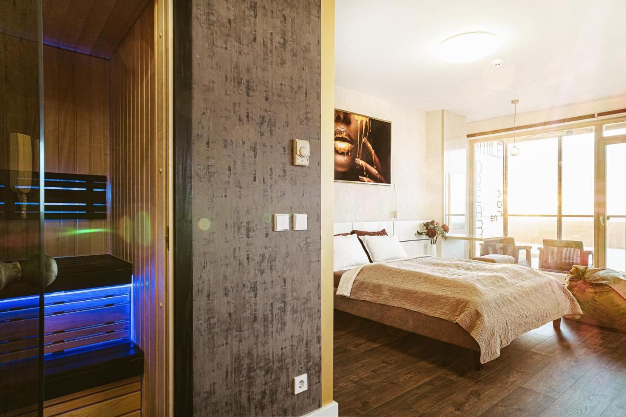Ferienwohnung Sky Flat Jacuzzi 27 Floor Klaipėda Exterior foto